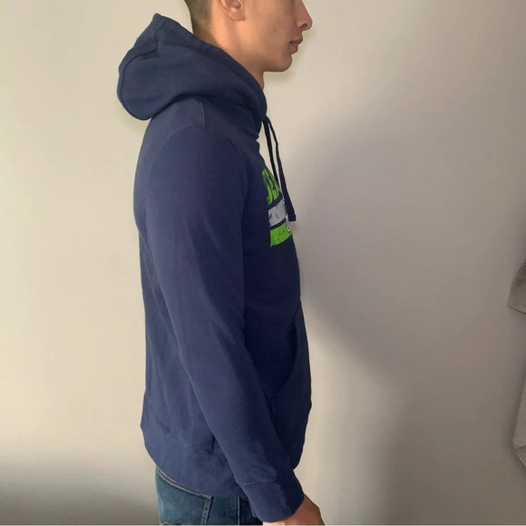 🏈 Seattle Seahawks Blue  Sweater - Youth Size LG 🏈 - Picture 2 of 10